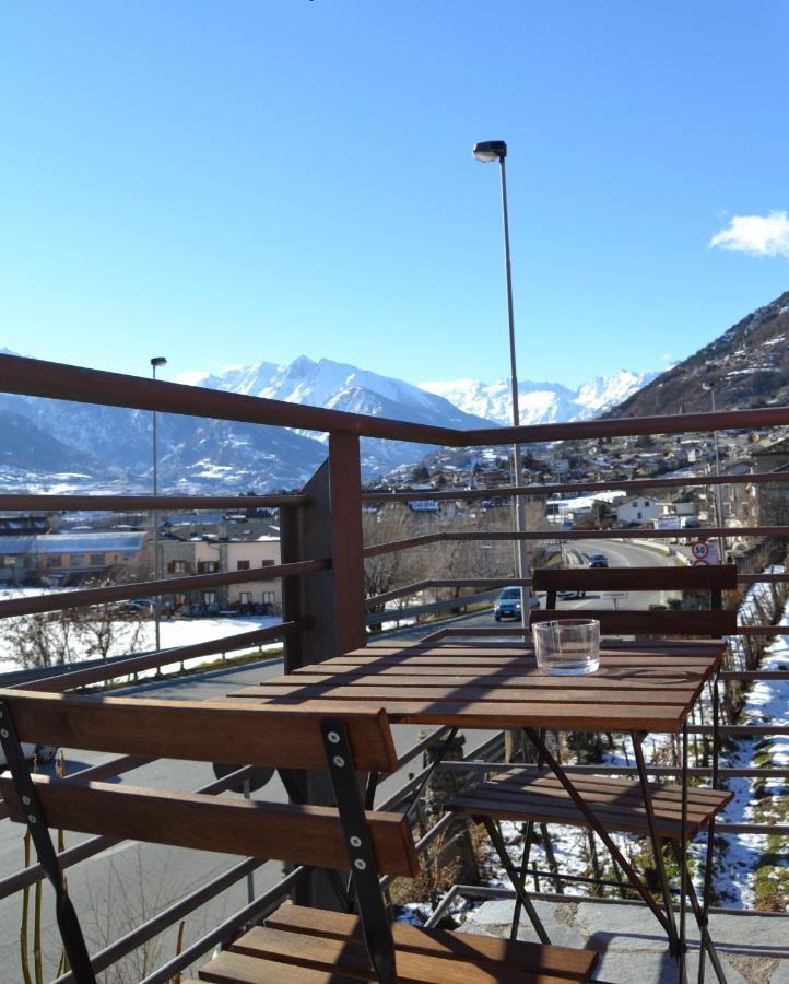 Smile Accomodation Sarre Екстериор снимка